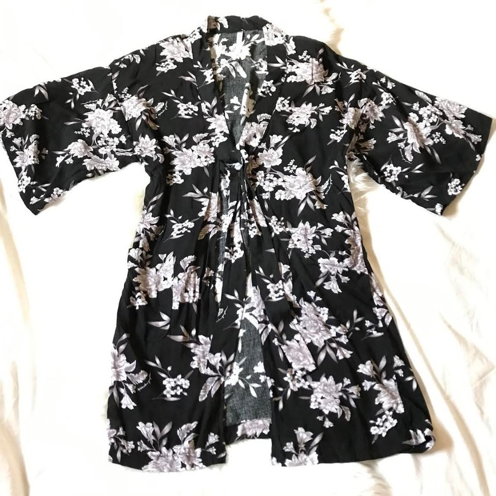 NWOT Spiritual Gangster Boho Kimono Throw Over, OS